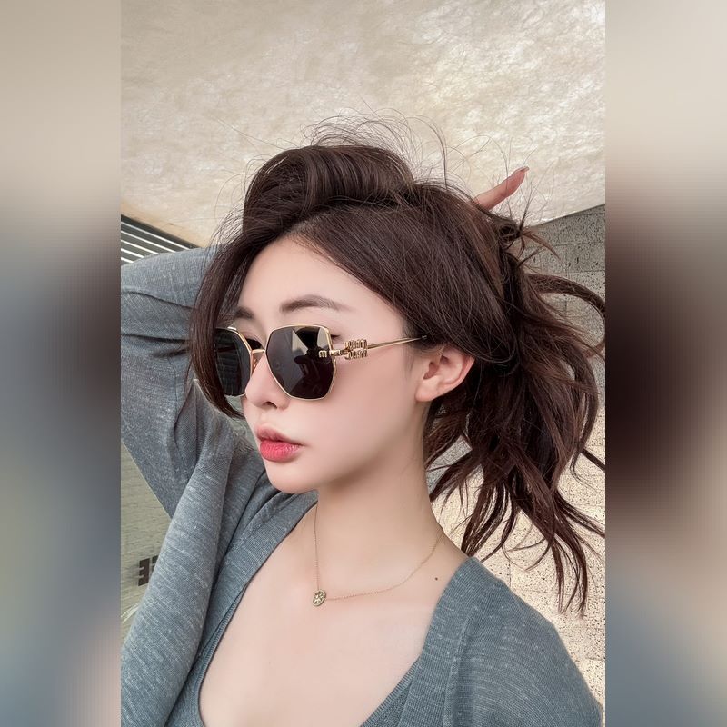 MIU MIU MOD：MU57ZS Size：58口18 145