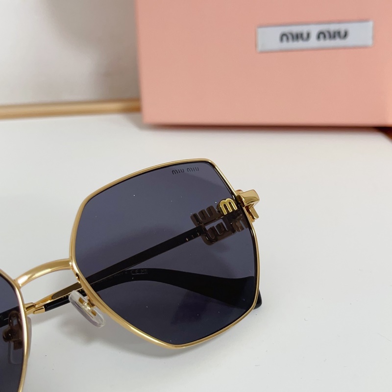 MIU MIU MOD：MU57ZS Size：58口18 145