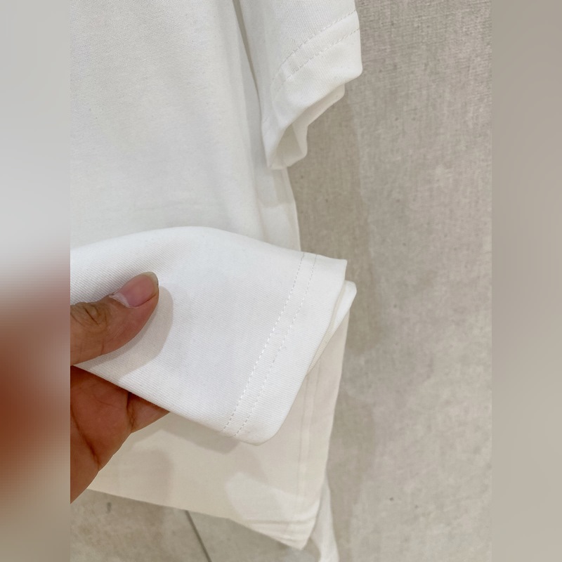 普拉達(dá) Prada 25ss春夏新款首發(fā)專(zhuān)櫃最新款短袖圓領(lǐng)T恤 高端訂制 設(shè)計(jì)前