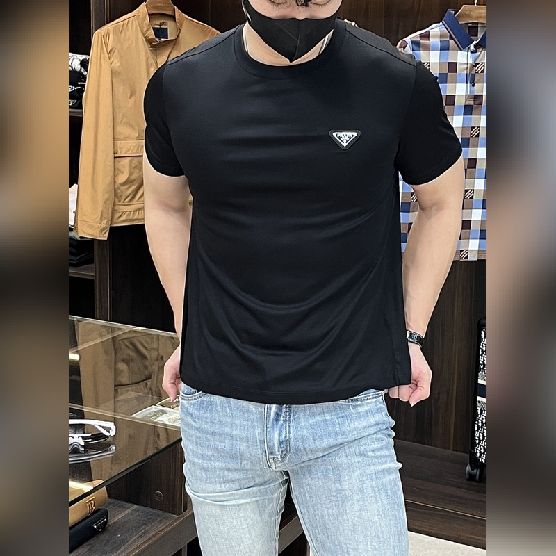 Prada 2026秋冬新品發(fā)布秘 普拉達圓領短袖，純棉短袖定義高端産品 3D立