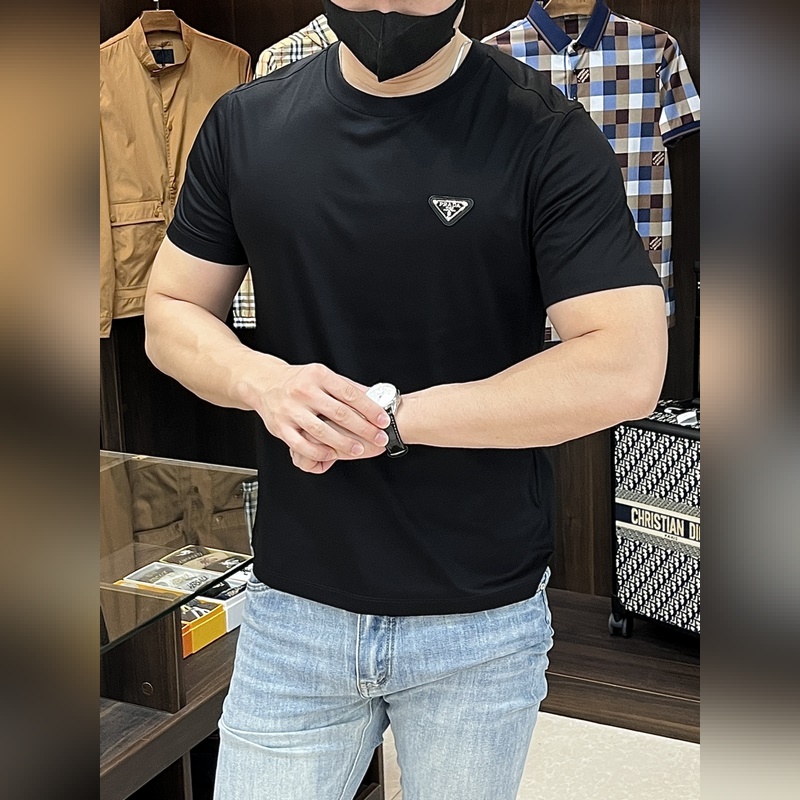 Prada 2026秋冬新品發(fā)布秘 普拉達圓領短袖，純棉短袖定義高端産品 3D立