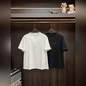 Prada 獨家專供秋季新款 普拉達時尚休閑圓領短袖，高密度320克純棉面料，