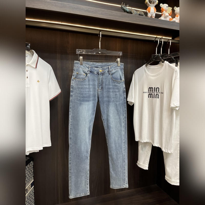 Prada 2025春季獨家專供新款秘 普拉達潮男時尚休閑牛仔褲，春季新款褲子