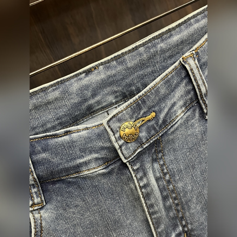 Prada 2025春季獨家專供新款秘 普拉達潮男時尚休閑牛仔褲，春季新款褲子