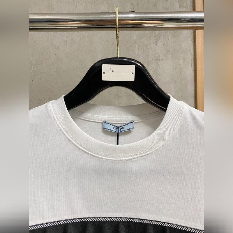 普拉達 Prada 25ss春夏新款首發專櫃最新款短袖圓領T恤 高端訂制 設計前
