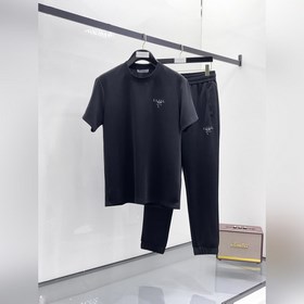 上衣價格2000，褲子價格2300  ，普拉達夏季套裝新品， 經典LOGO時尚