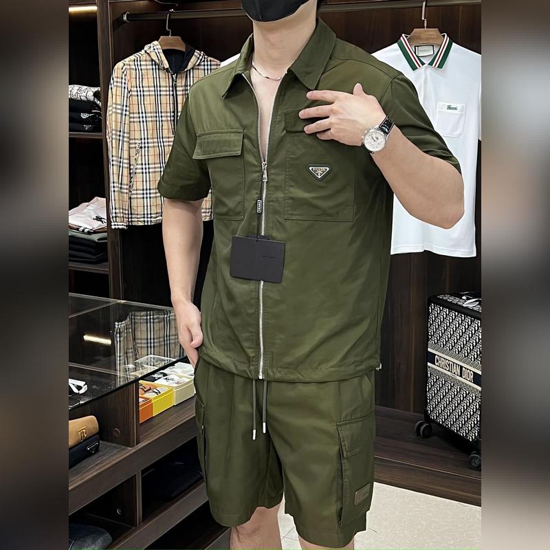 Prada 早春款2025最新款時尚設計師款秘 普拉達翻領開衫短袖短褲套裝，處處