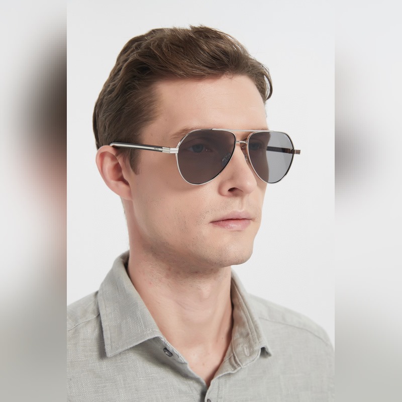 PRADA MODEL：PR B116S SIZE：61口14-145