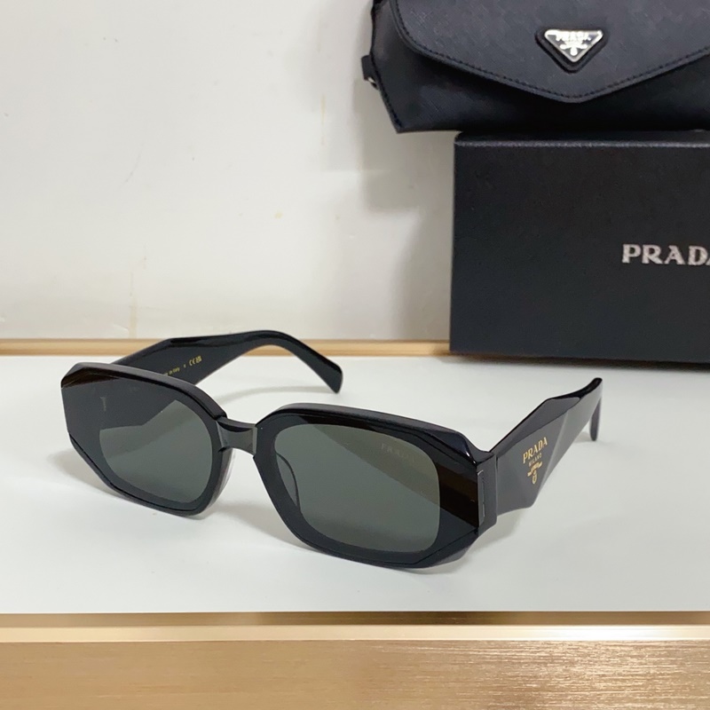 PRADA MOD：PR160S Size：52口21 145