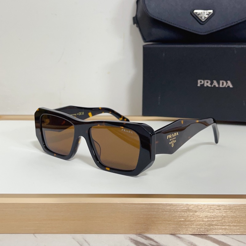 PRADA MODEL：SPR1791 SIZE：53口17-145