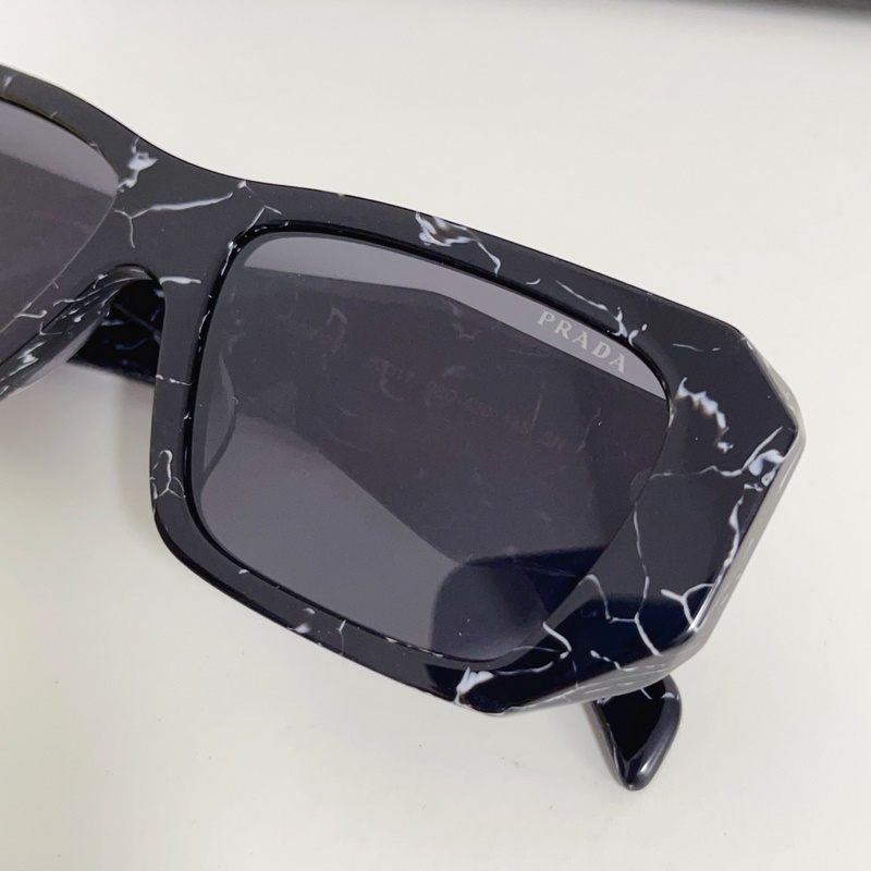 PRADA MODEL：SPR1791 SIZE：53口17-145