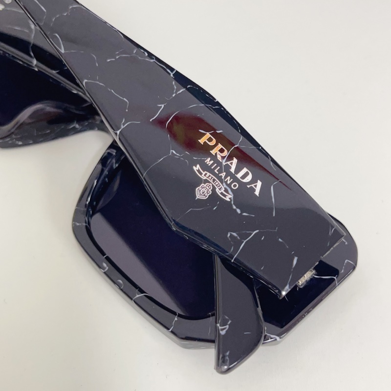 PRADA MODEL：SPR1791 SIZE：53口17-145