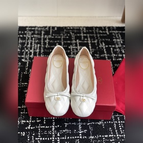 代購(gòu)級(jí) Valentino 華倫天奴 25ss 春夏 新款 電繡 芭蕾舞鞋 無(wú)