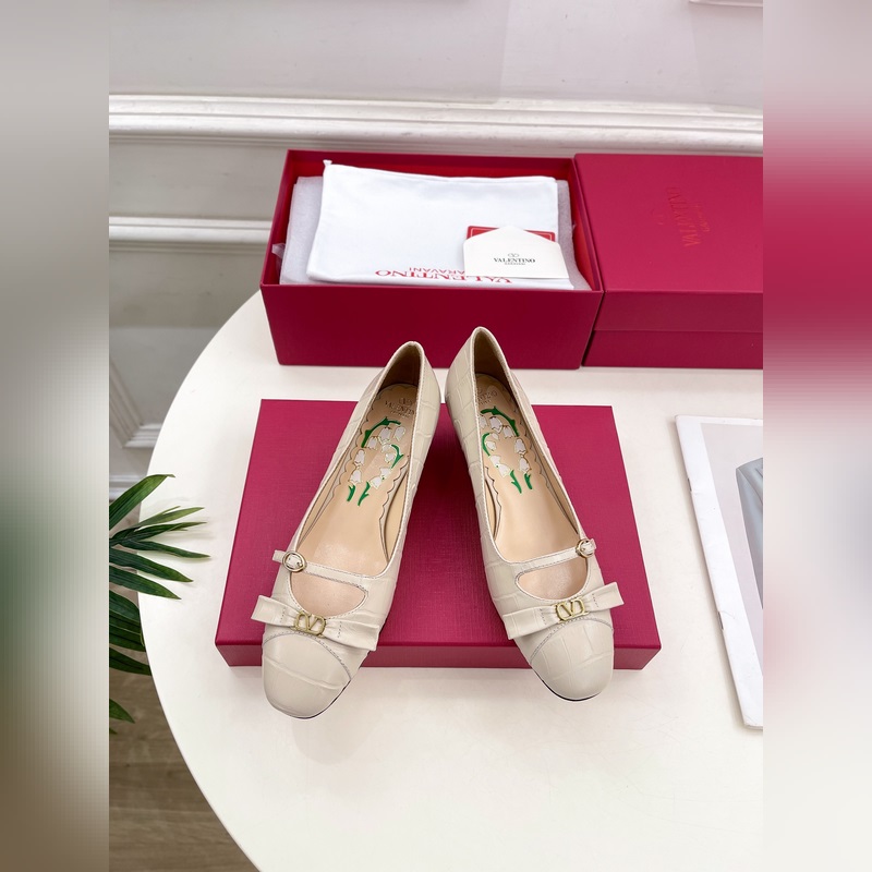 Valentino 華倫天奴 2025ss早春新品 BOWOW石頭紋牛皮單鞋上新