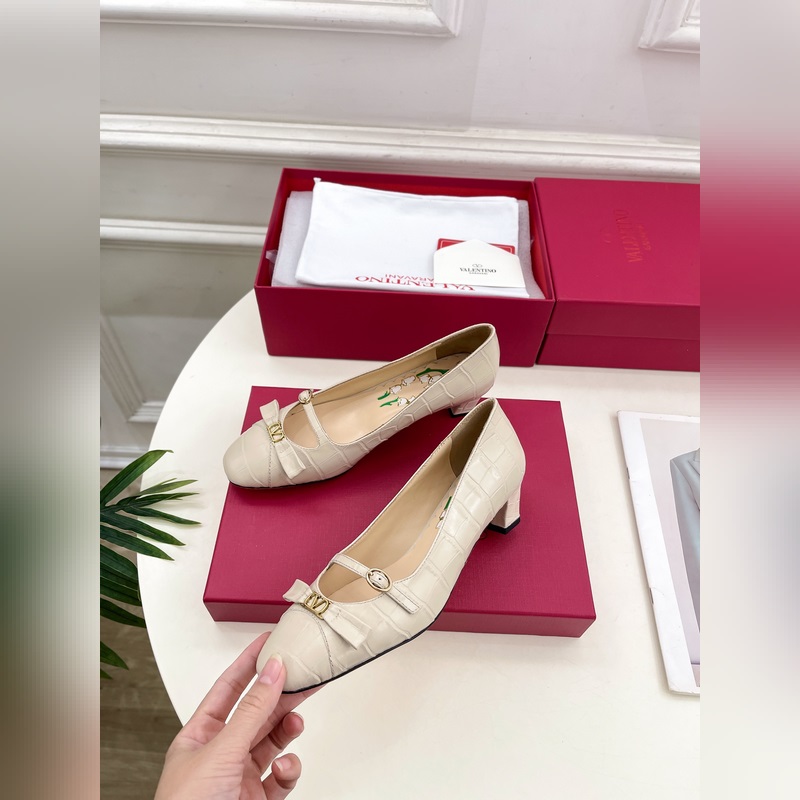 Valentino 華倫天奴 2025ss早春新品 BOWOW石頭紋牛皮單鞋上新