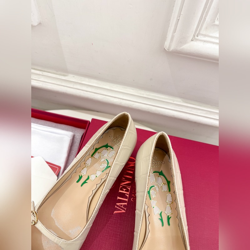 Valentino 華倫天奴 2025ss早春新品 BOWOW石頭紋牛皮單鞋上新