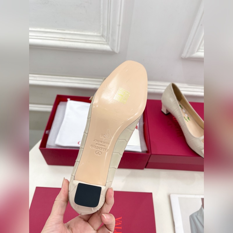 Valentino 華倫天奴 2025ss早春新品 BOWOW石頭紋牛皮單鞋上新