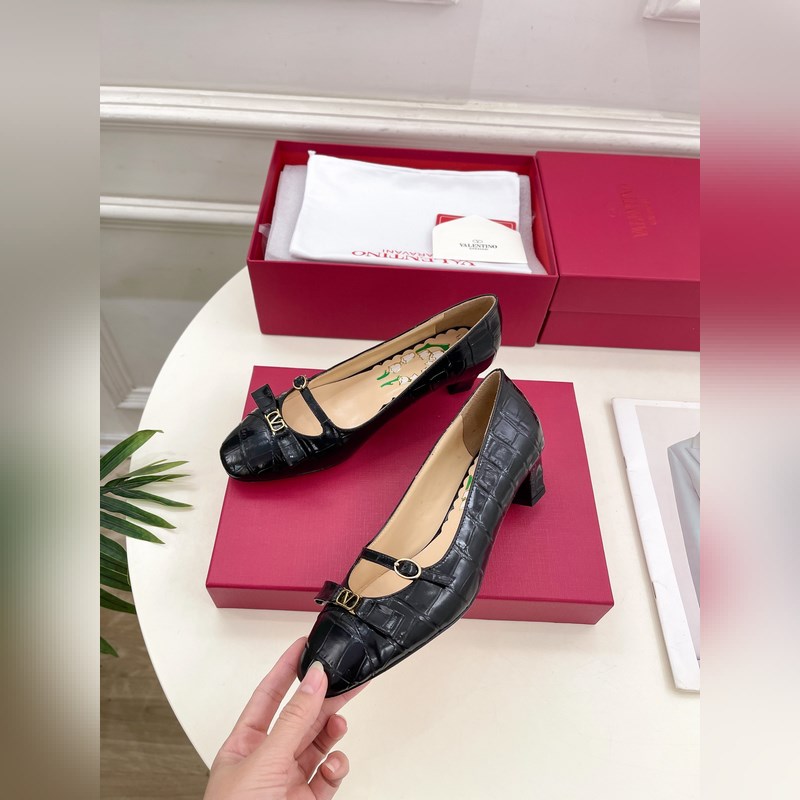 Valentino 華倫天奴 2025ss早春新品 BOWOW石頭紋牛皮單鞋上新