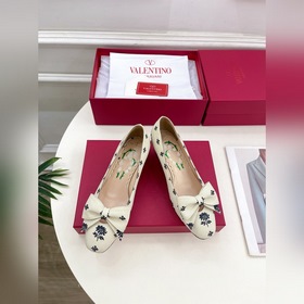 Valentino 華倫天奴 2025ss早春新品 BOWOW 絲質(zhì)花卉印花高跟