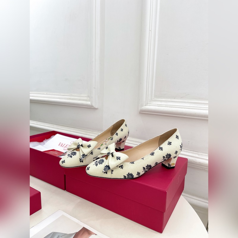 Valentino 華倫天奴 2025ss早春新品 BOWOW 絲質(zhì)花卉印花高跟