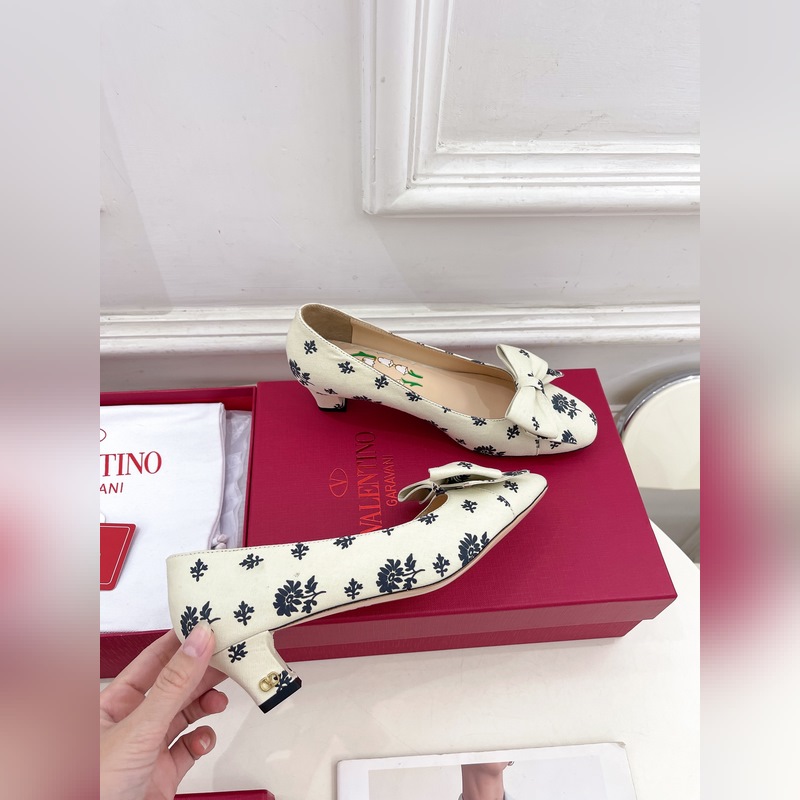 Valentino 華倫天奴 2025ss早春新品 BOWOW 絲質(zhì)花卉印花高跟