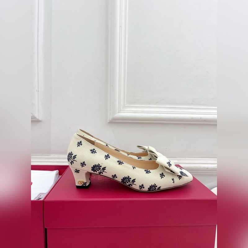 Valentino 華倫天奴 2025ss早春新品 BOWOW 絲質(zhì)花卉印花高跟