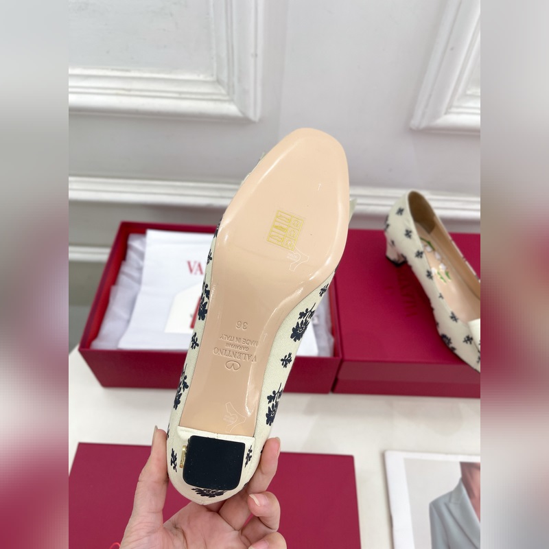 Valentino 華倫天奴 2025ss早春新品 BOWOW 絲質(zhì)花卉印花高跟