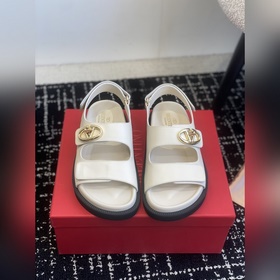 代購(gòu)級(jí) Valentino 華倫天奴25款大V扣魔術(shù)貼沙灘涼鞋 魔術(shù)貼休閑涼鞋