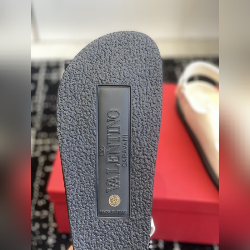 代購(gòu)級(jí) Valentino 華倫天奴25款大V扣魔術(shù)貼沙灘涼鞋 魔術(shù)貼休閑涼鞋
