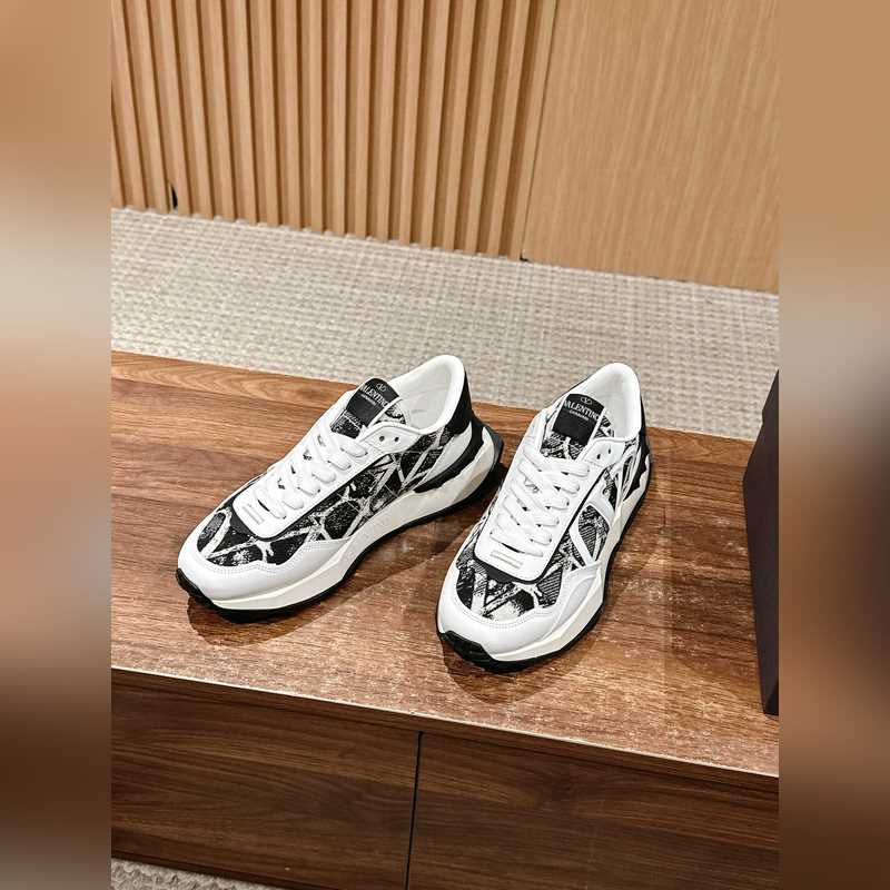 華倫天奴新款休閑運(yùn)動(dòng)鞋 進(jìn)口絲綢小牛皮面 牛仔布印花工藝，牛皮內(nèi)裡 原版開模TP