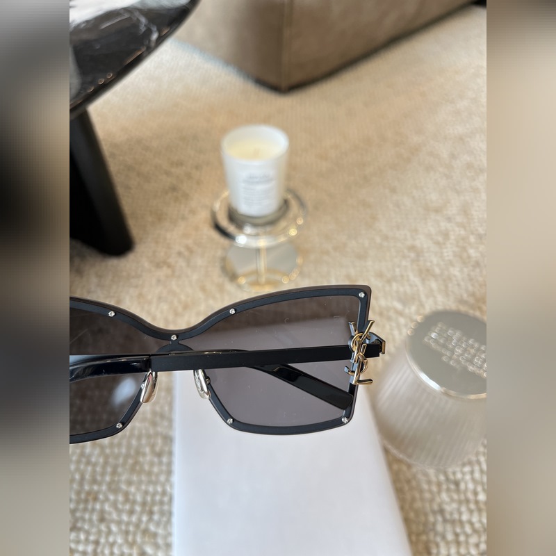 Ysl潮人排隊 YSL M121F 2025上新咯 凹造型絕了 炫酷大貓眼 S