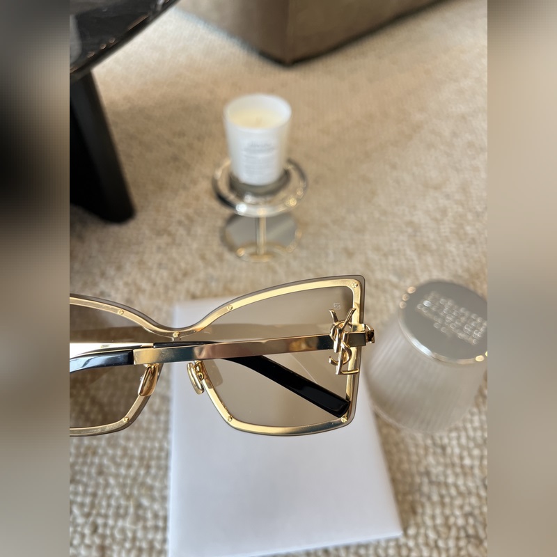 Ysl潮人排隊 YSL M121F 2025上新咯 凹造型絕了 炫酷大貓眼 S