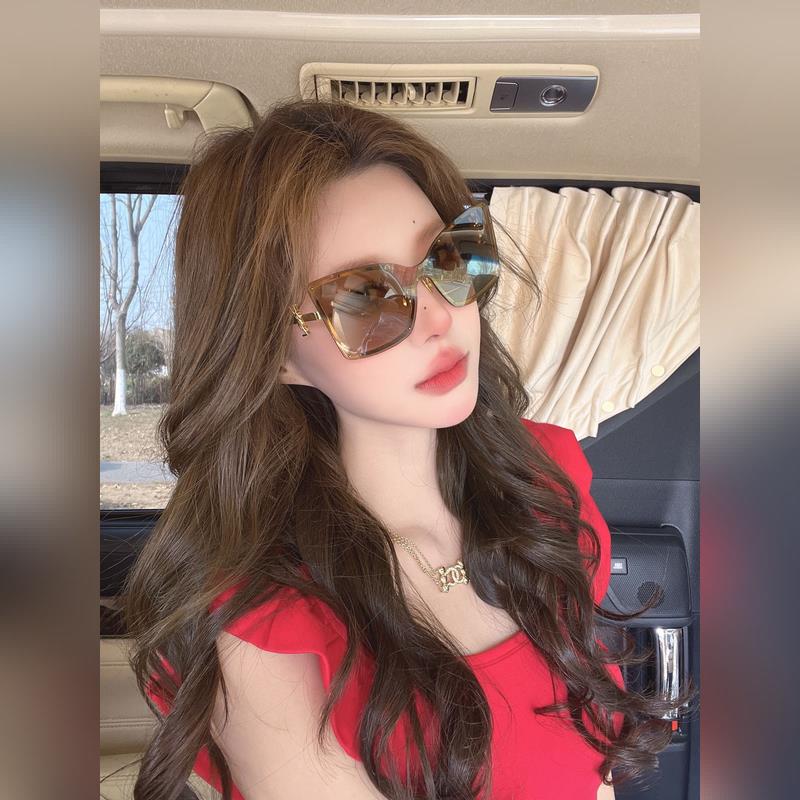 Ysl潮人排隊 YSL M121F 2025上新咯 凹造型絕了 炫酷大貓眼 S