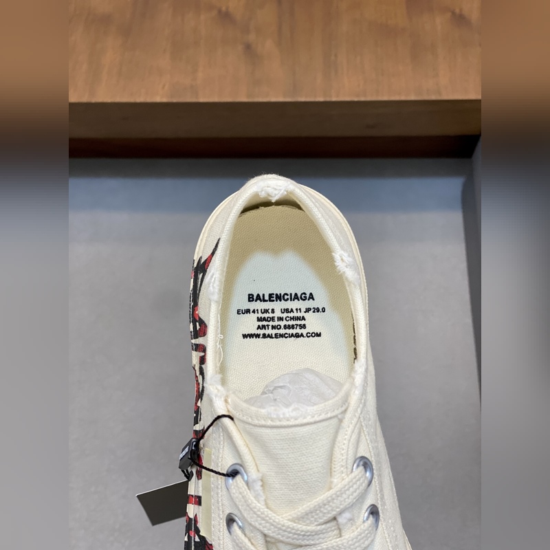 巴黎世家早春流蘇低幫帆布鞋，輕盈又舒適，上腳秀氣 鞋面 水洗流蘇牛仔布/GG帆布