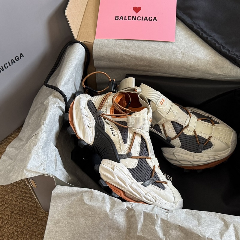 Balenciaga巴黎世家Hike Sneaker情侶款 輪胎鞋 登山鞋 老爹