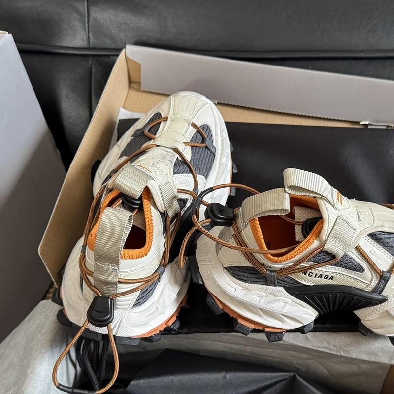 Balenciaga巴黎世家Hike Sneaker情侶款 輪胎鞋 登山鞋 老爹