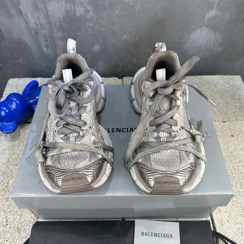 Balenciaga巴黎世家 九代 最新爆款3XL Sneaker系列 情侶款
