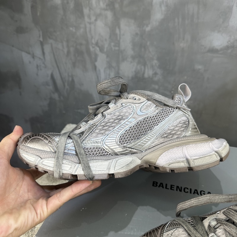 Balenciaga巴黎世家 九代 最新爆款3XL Sneaker系列 情侶款
