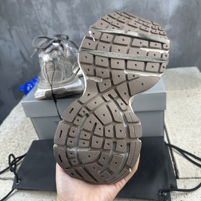 Balenciaga巴黎世家 九代 最新爆款3XL Sneaker系列 情侶款