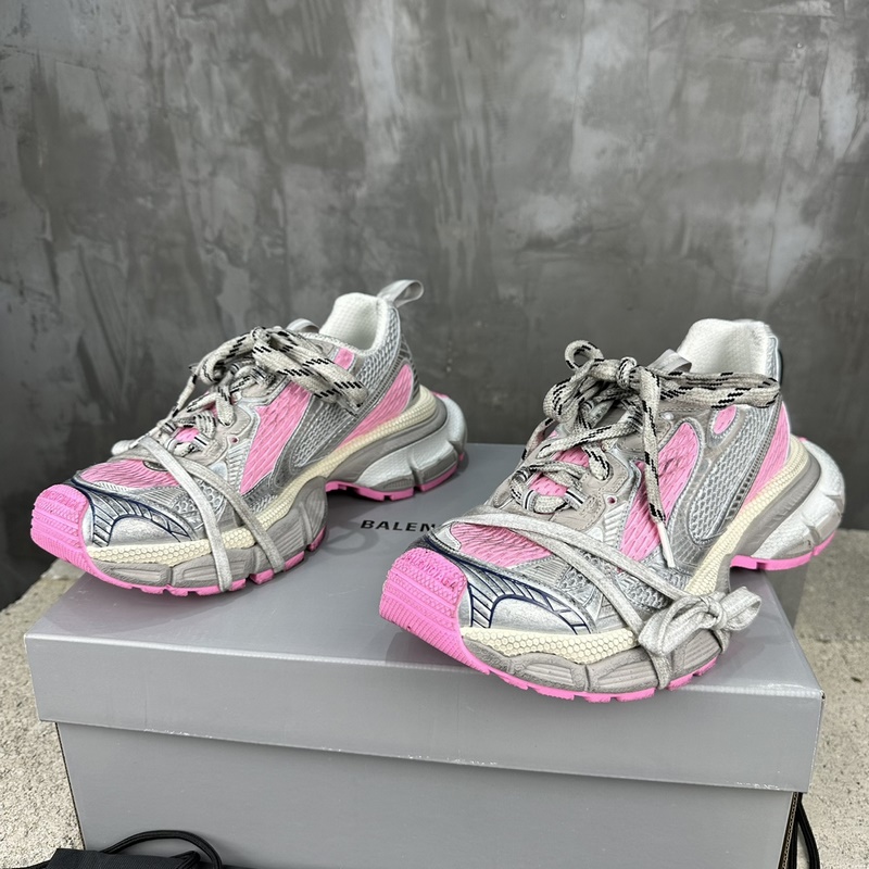 Balenciaga巴黎世家 九代 最新爆款3XL Sneaker系列 情侶款
