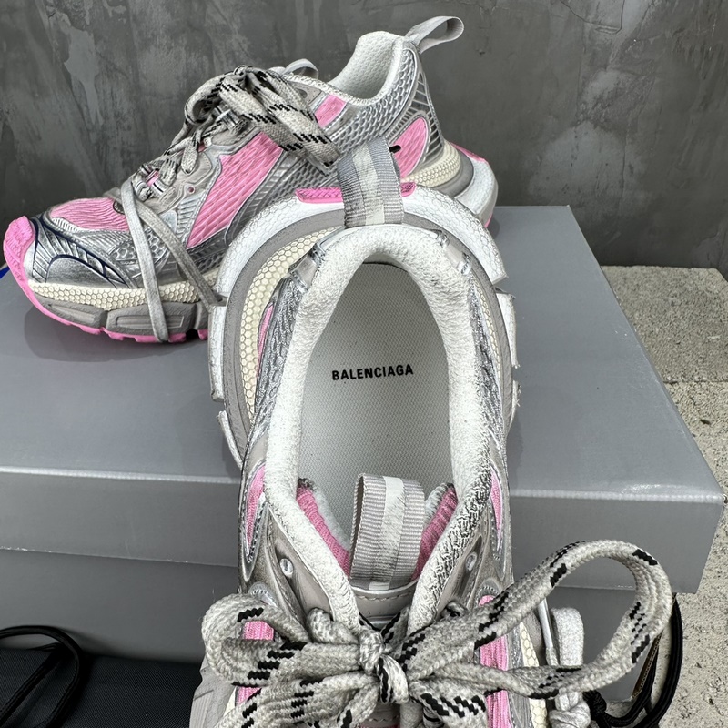 Balenciaga巴黎世家 九代 最新爆款3XL Sneaker系列 情侶款