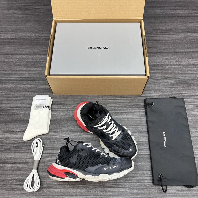 純?cè)姹?無(wú)美人尖 市場(chǎng)天花闆 巴黎世家3.0網(wǎng)面款三代戶外概念鞋 Balenc