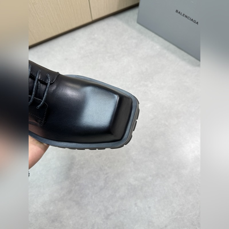[ BALENCIAGA]巴黎世家 -高端品質 原單 正裝皮鞋 -鞋面：進口 納