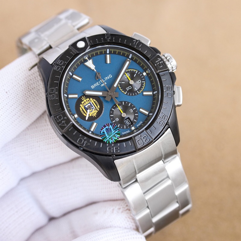 BLS新品：百年靈複仇者B01計(jì)時腕表44 (AVENGER B01 CHRON