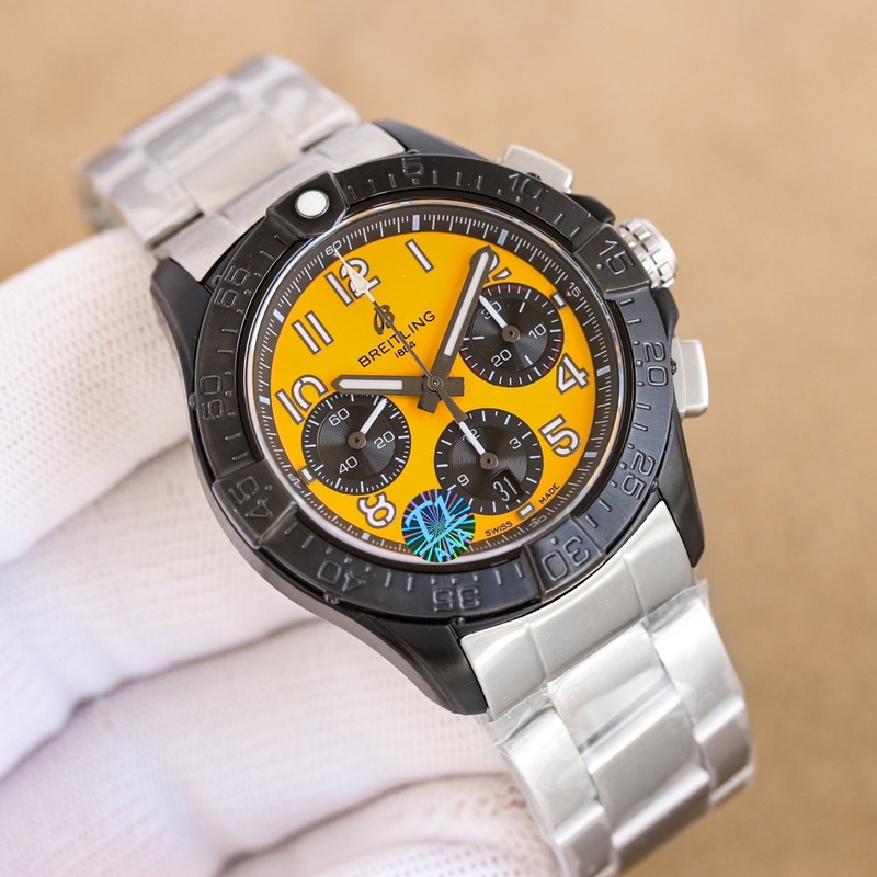 BLS新品：百年靈複仇者B01計(jì)時腕表44 (AVENGER B01 CHRON