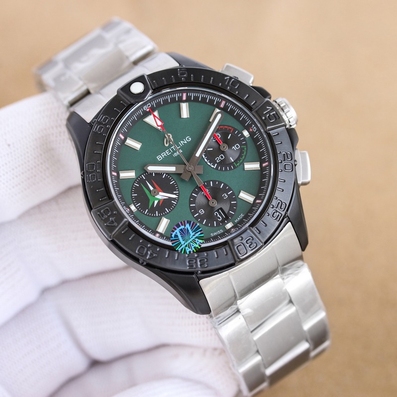 BLS新品：百年靈複仇者B01計時腕表44 (AVENGER B01 CHRON