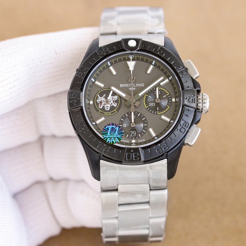 BLS新品：百年靈複仇者B01計時腕表44 (AVENGER B01 CHRON