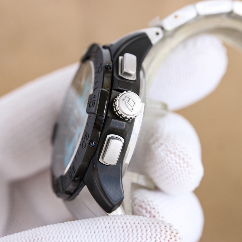 BLS新品：百年靈複仇者B01計時腕表44 (AVENGER B01 CHRON