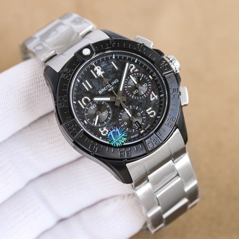 BLS新品：百年靈複仇者B01計時腕表44 (AVENGER B01 CHRON