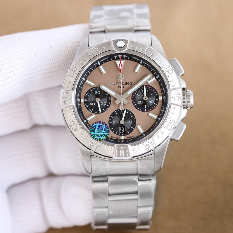 BLS新品：百年靈複仇者B01計時腕表44 (AVENGER B01 CHRON